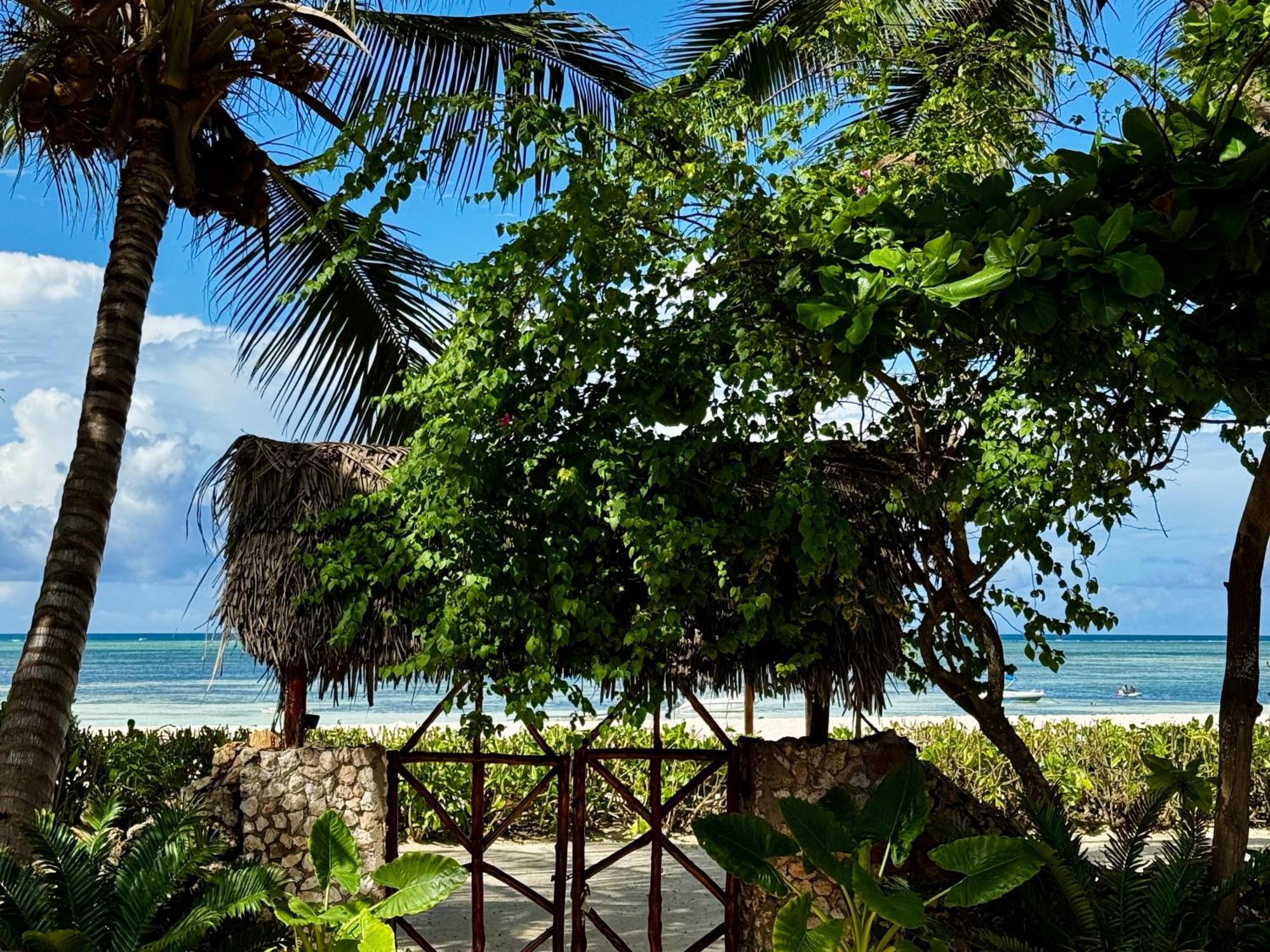 Villa Kipara - Private Beach & Pool Pwani Mchangani Exterior foto